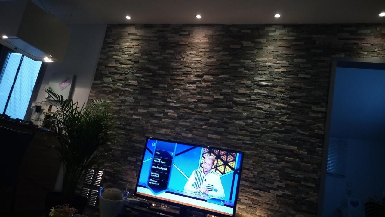 מסיק Maas Chalet Aldeneik מראה חיצוני תמונה